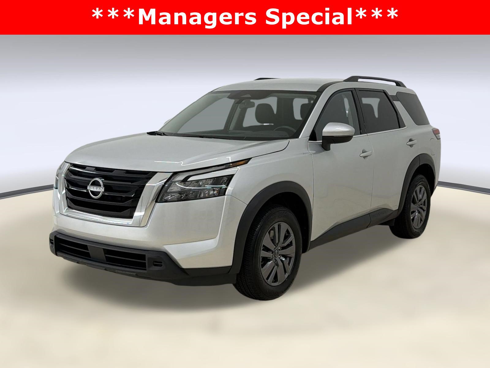Used 2025 Nissan Pathfinder SV AWD/4WD image 1
