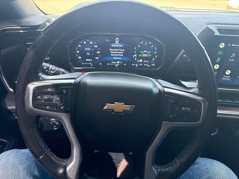 Used 2022 Chevrolet Silverado 1500 LT w/ Protection Package AWD/4WD image 9