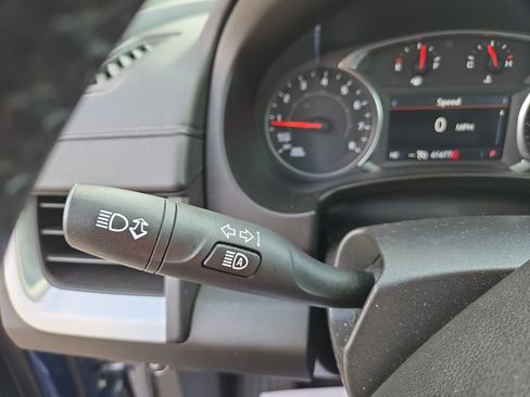 Used 2024 GMC Terrain SLT AWD/4WD image 34