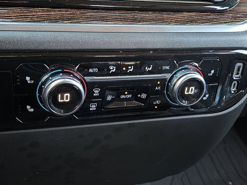 Used 2023 GMC Sierra 1500 Elevation image 22