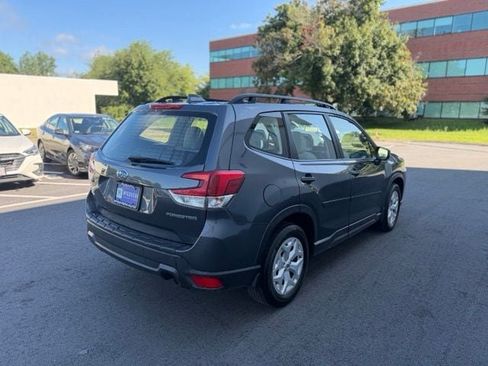 Used 2023 Subaru Forester AWD/4WD image 6
