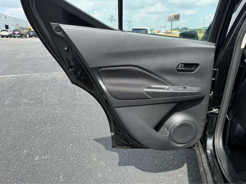 Used 2025 Nissan Kicks Play S FWD image 19
