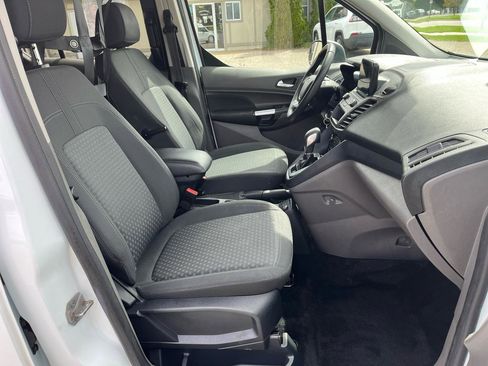 Used 2022 Ford Transit Connect XLT FWD image 19