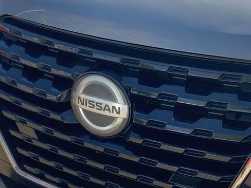 Used 2021 Nissan Kicks SR w/ SR Premium Package FWD image 26