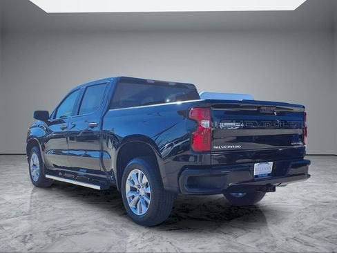 Used 2026 Chevrolet Silverado 1500 Custom image 2
