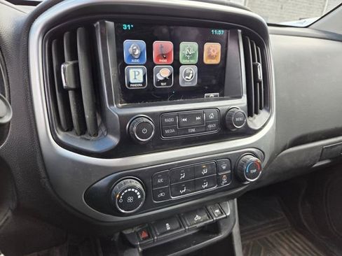 Used 2015 Chevrolet Colorado LT w/ LT Convenience Package image 9