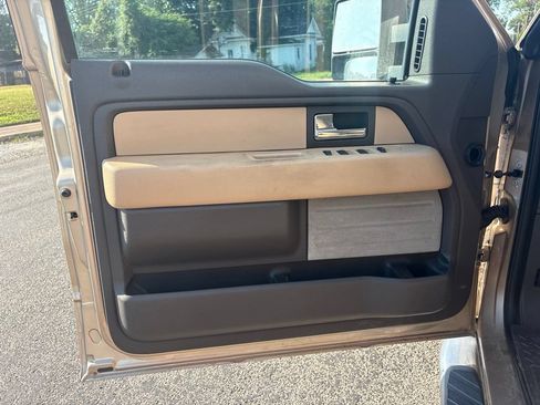 Used 2014 Ford F150 XLT w/ Equipment Group 302A Luxury AWD/4WD image 13