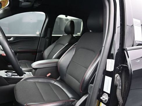 Used 2025 Ford Escape ST-Line AWD/4WD image 15
