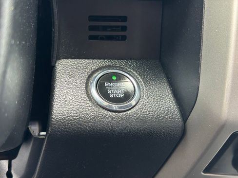 Used 2018 Ford F150 Lariat w/ Equipment Group 502A Luxury AWD/4WD image 26