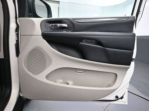 Used 2012 Dodge Grand Caravan American Value Package image 37