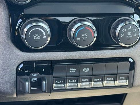New 2026 RAM 5500 Tradesman AWD/4WD image 22