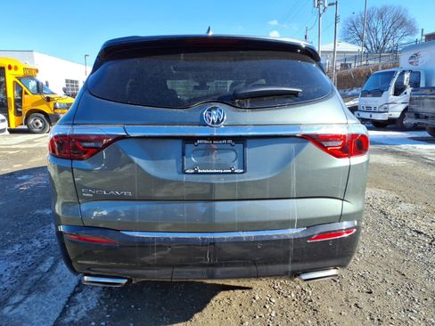 Used 2022 Buick Enclave Premium w/ Experience Buick Package image 4