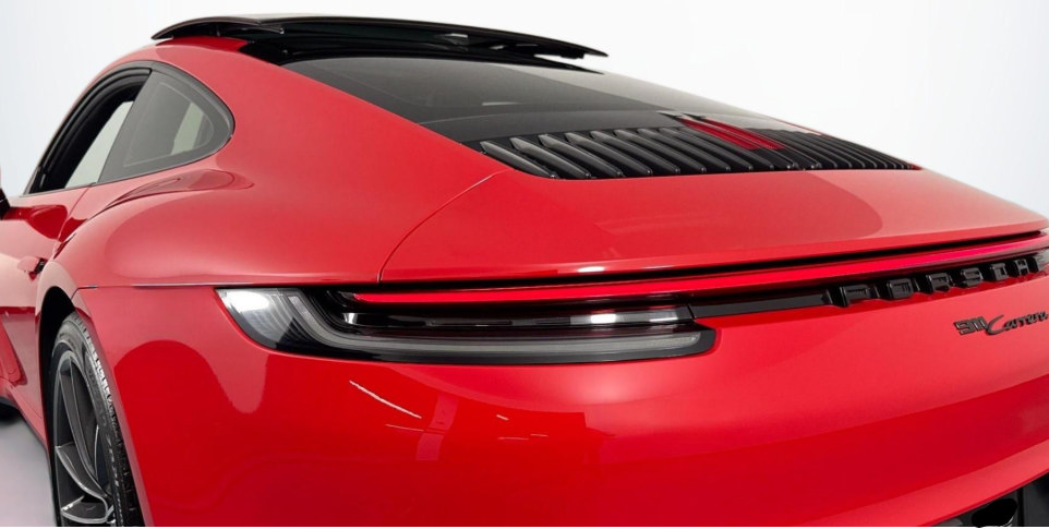 Used 2020 Porsche 911 Carrera RWD image 10