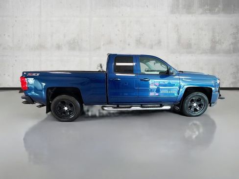 Used 2017 Chevrolet Silverado 1500 LT w/ All Star Edition image 4