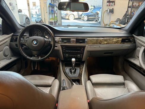 Used 2009 BMW 335i Coupe image 14