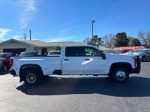 Used 2020 Chevrolet Silverado 3500 W/T w/ WT Convenience Package image 4