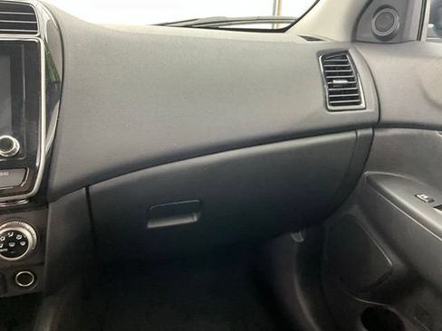 Used 2026 Mitsubishi Outlander Sport AWD image 9