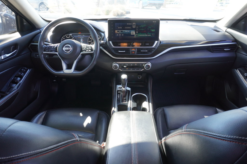 Certified 2024 Nissan Altima 2.5 SR w/ SR Premium Package FWD image 11