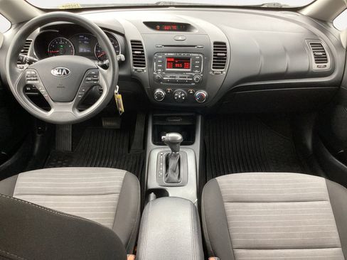 Used 2016 Kia Forte LX image 4
