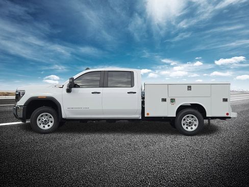 New 2026 GMC Sierra 3500 Pro w/ Convenience Package AWD/4WD image 15