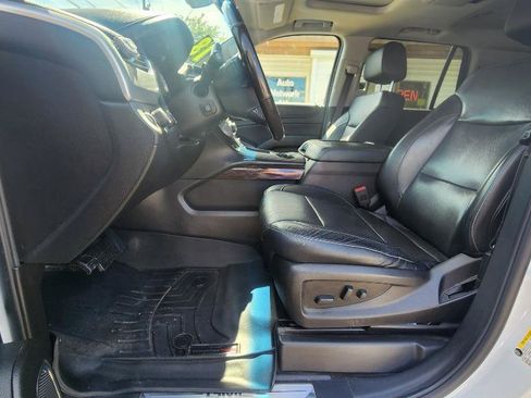 Used 2018 GMC Yukon SLT w/ Open Road Package AWD/4WD image 21