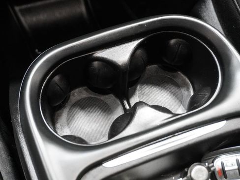 Used 2019 Chrysler Pacifica Touring Plus w/ S Appearance Package image 26