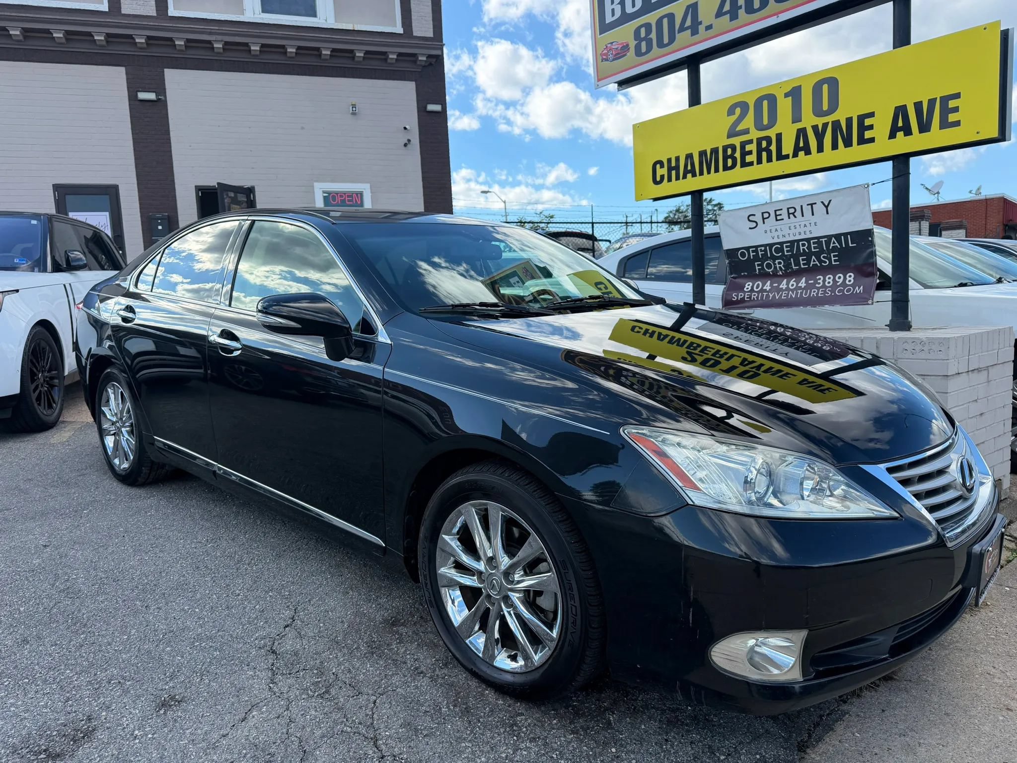 Used 2012 Lexus ES 350 w/ Touring Special Edition FWD image 2