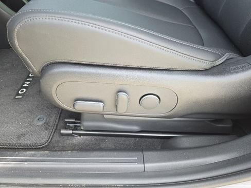 New 2027 Hyundai Ioniq 5 XRT AWD/4WD image 16