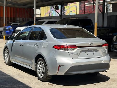 Used 2023 Toyota Corolla LE FWD image 2