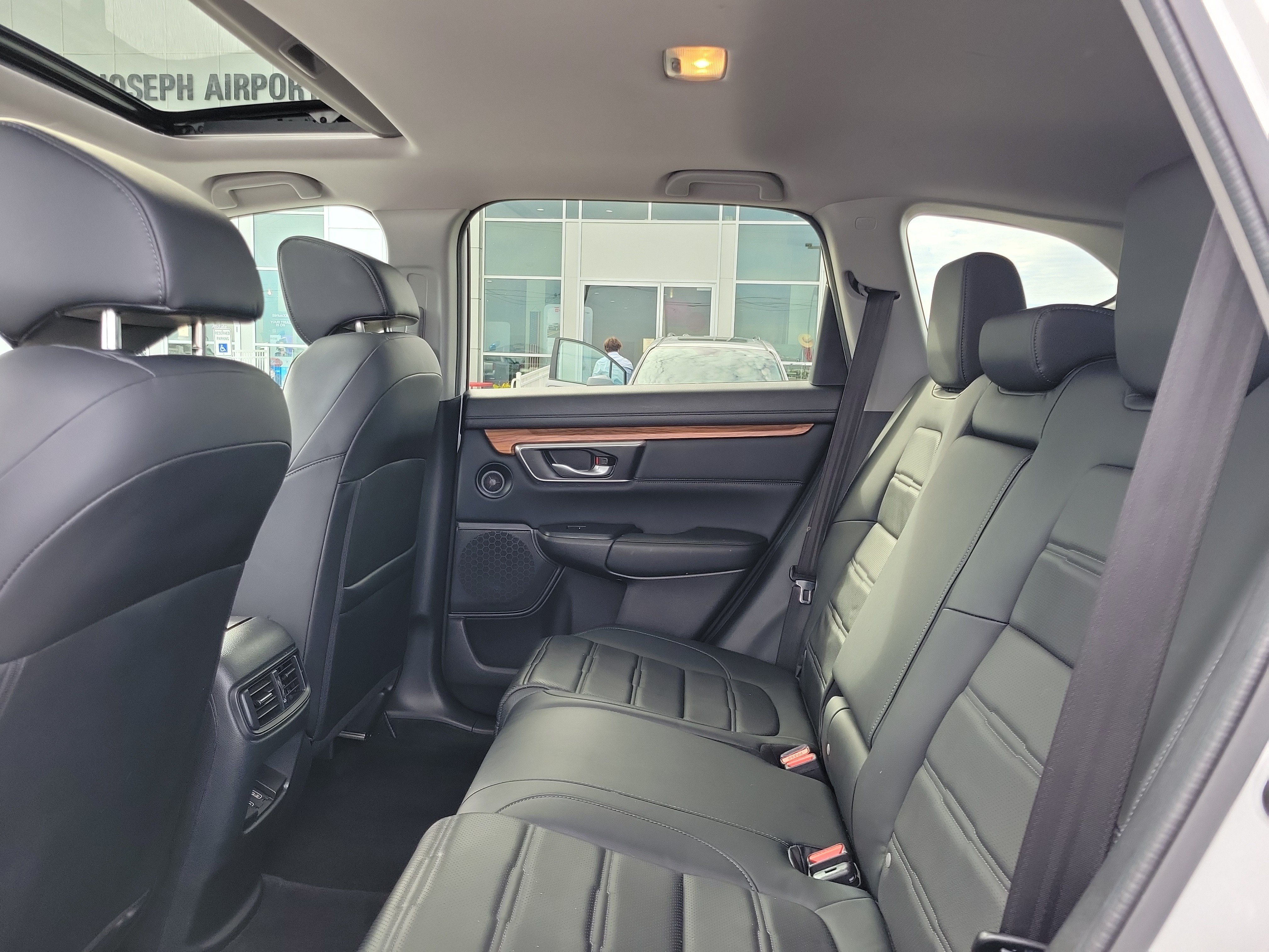 Used 2022 Honda CR-V EX-L image 11