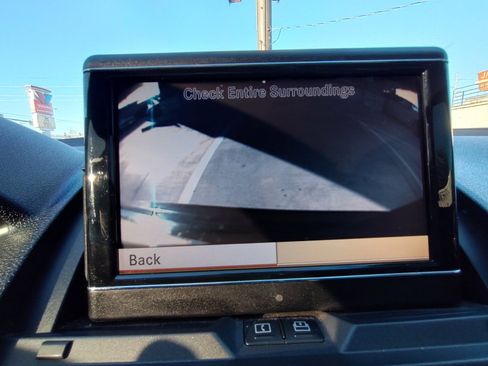 Used 2010 Mercedes-Benz C 63 AMG Sedan image 22