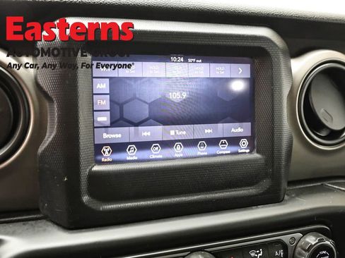 Used 2018 Jeep Wrangler Unlimited Sport S image 19