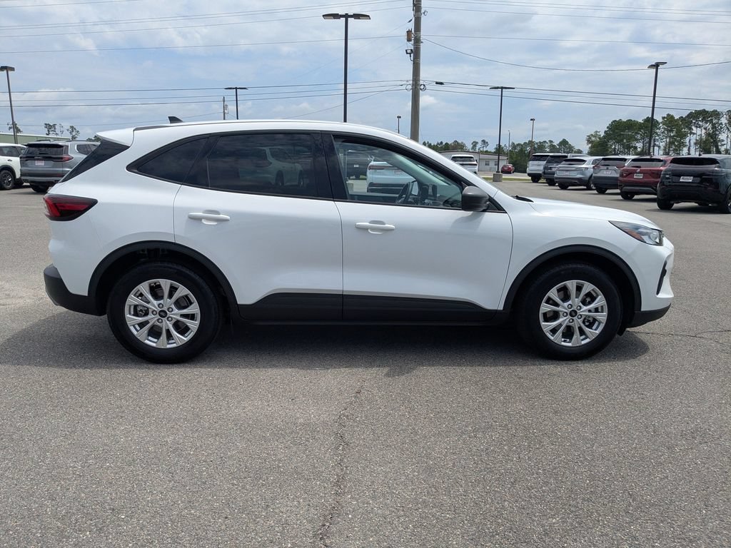 Used 2025 Ford Escape Active FWD image 3