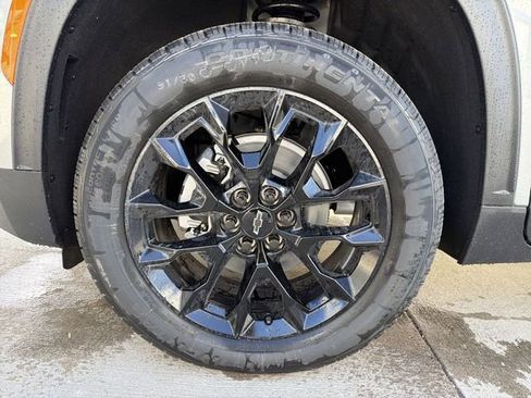 New 2026 Chevrolet Traverse LT w/ Midnight/Sport Edition image 11