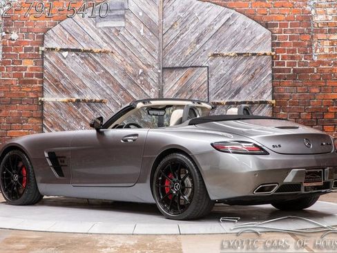 Used 2014 Mercedes-Benz SLS AMG GT Roadster w/ Designo Style Package image 16