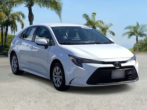 Used 2024 Toyota Corolla LE FWD image 6
