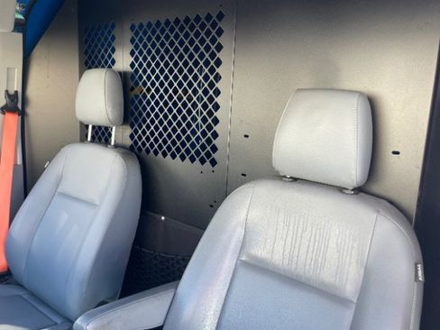 Used 2018 Ford Transit 250 w/RH Sliding Door Medium Roof image 18