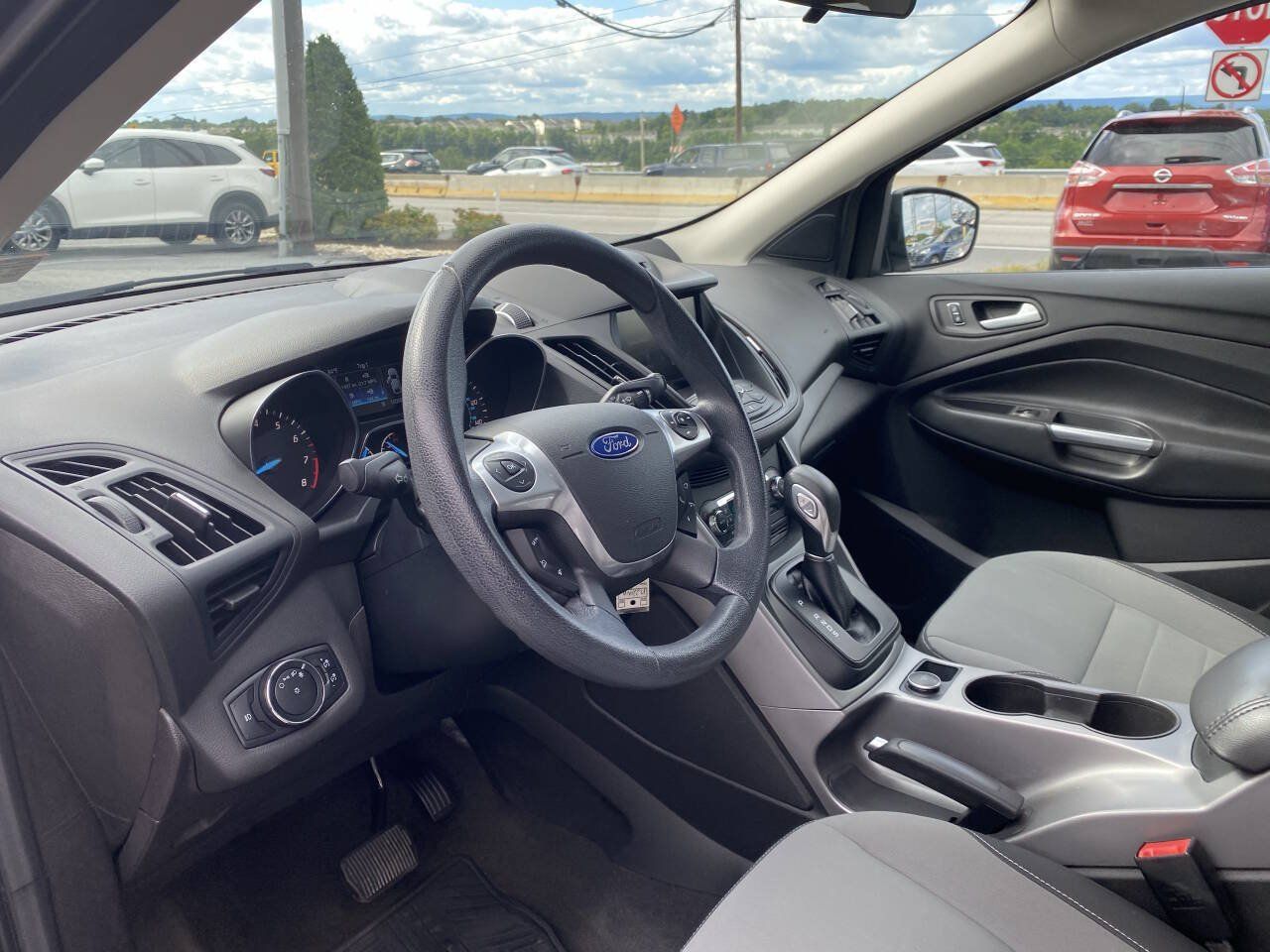 Used 2014 Ford Escape SE w/ Equipment Group 201A AWD/4WD image 11