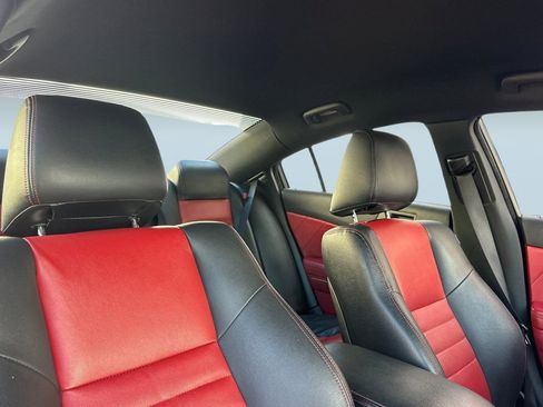 Used 2012 Dodge Charger R/T image 23