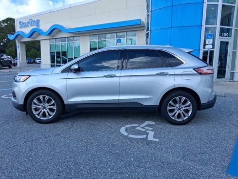 Used 2019 Ford Edge Titanium FWD image 8