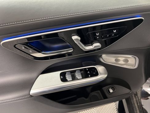 New 2025 Mercedes-Benz GLC 43 AMG 4MATIC Coupe image 19