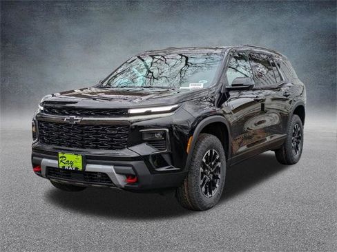 New 2026 Chevrolet Traverse Z71 w/ Driver Confidence Package image 8