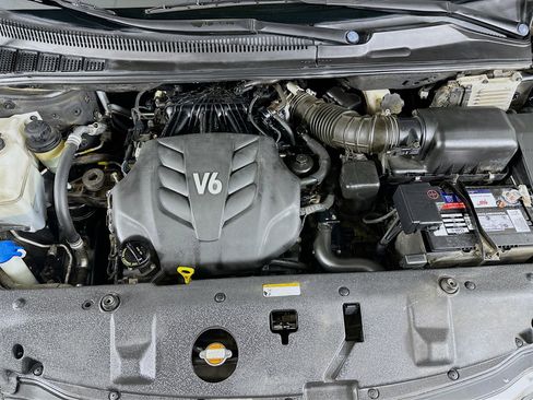 Used 2012 Kia Sedona EX FWD image 33