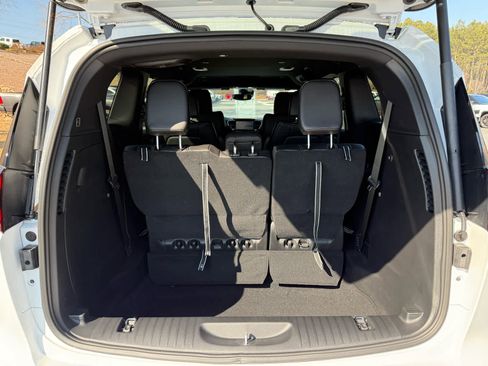 New 2026 Chrysler Pacifica Select w/ S Appearance Package image 31