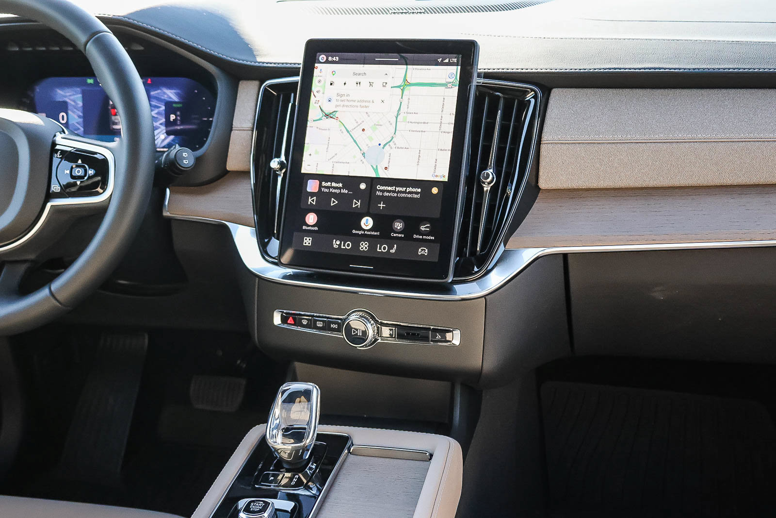 New 2026 Volvo XC90 T8 Plus w/ Protection Package Premier AWD/4WD image 23