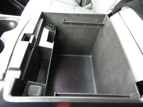 Used 2019 Chevrolet Tahoe LS image 25