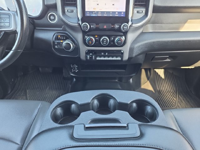 Used 2022 RAM 2500 Tradesman w/ Chrome Appearance Group AWD/4WD image 3
