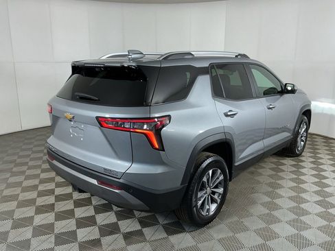 Used 2025 Chevrolet Equinox LT w/ Convenience Package II image 6