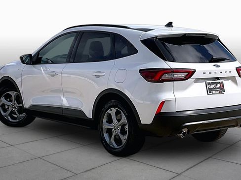 Used 2025 Ford Escape ST-Line FWD image 11