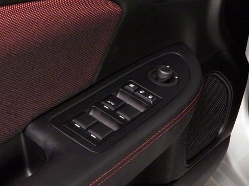 Used 2013 Dodge Avenger SXT FWD image 20